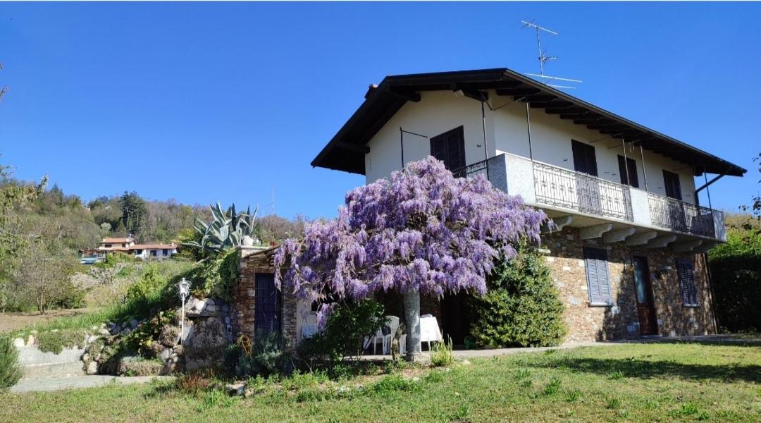 Casale Cadeloro Nebbiuno Quarto foto