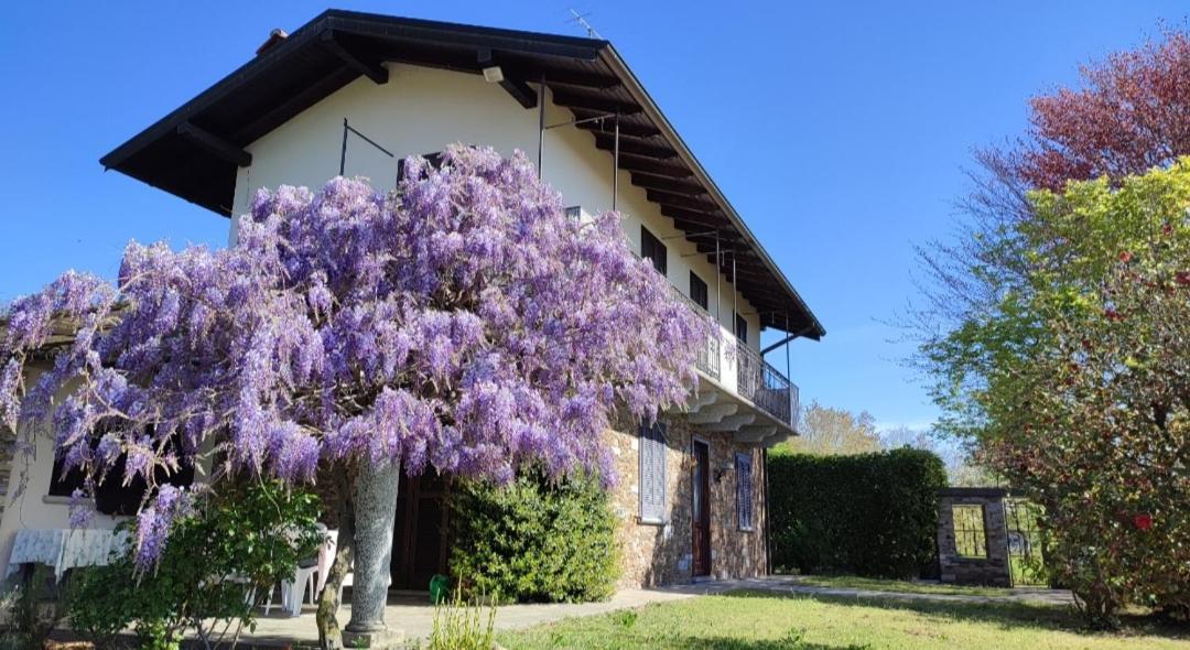 Casale Cadeloro Nebbiuno Quarto foto