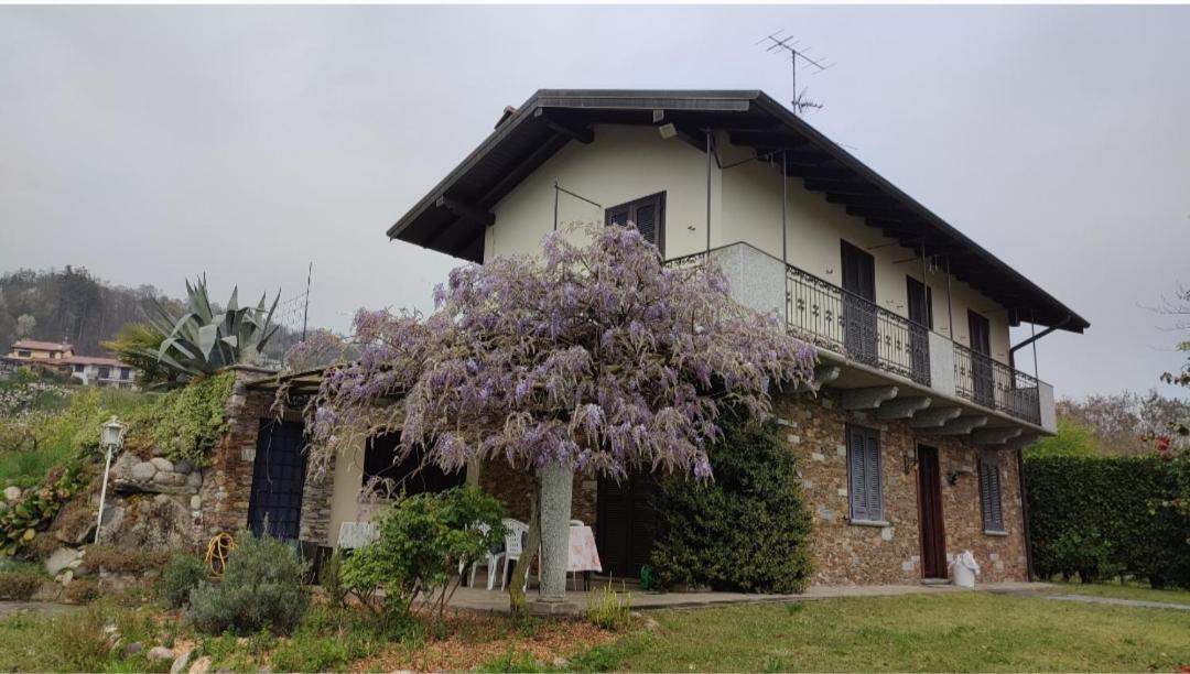 Casale Cadeloro Nebbiuno Quarto foto